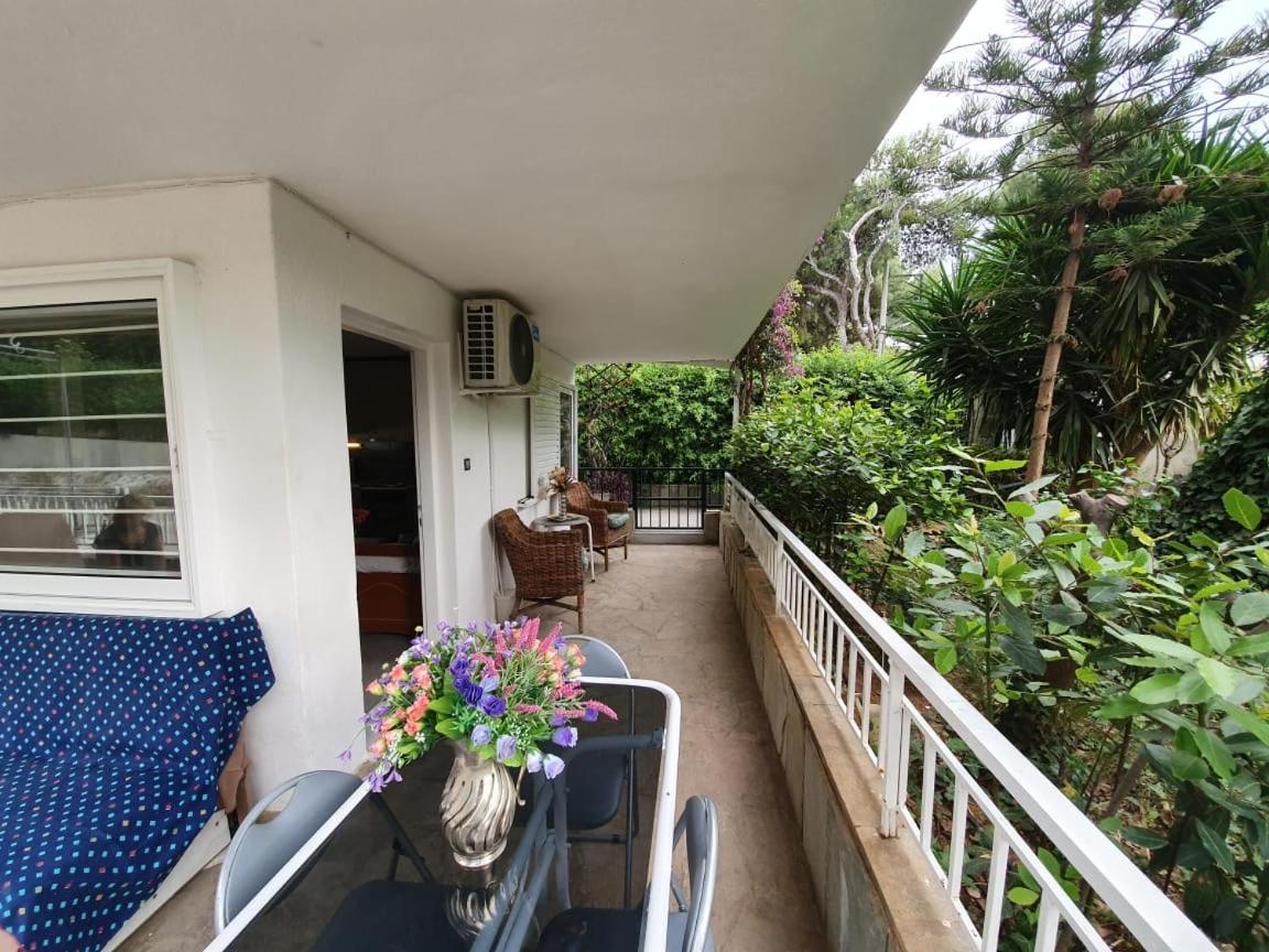 Sea & City Mary'S Residence Athen Exterior foto